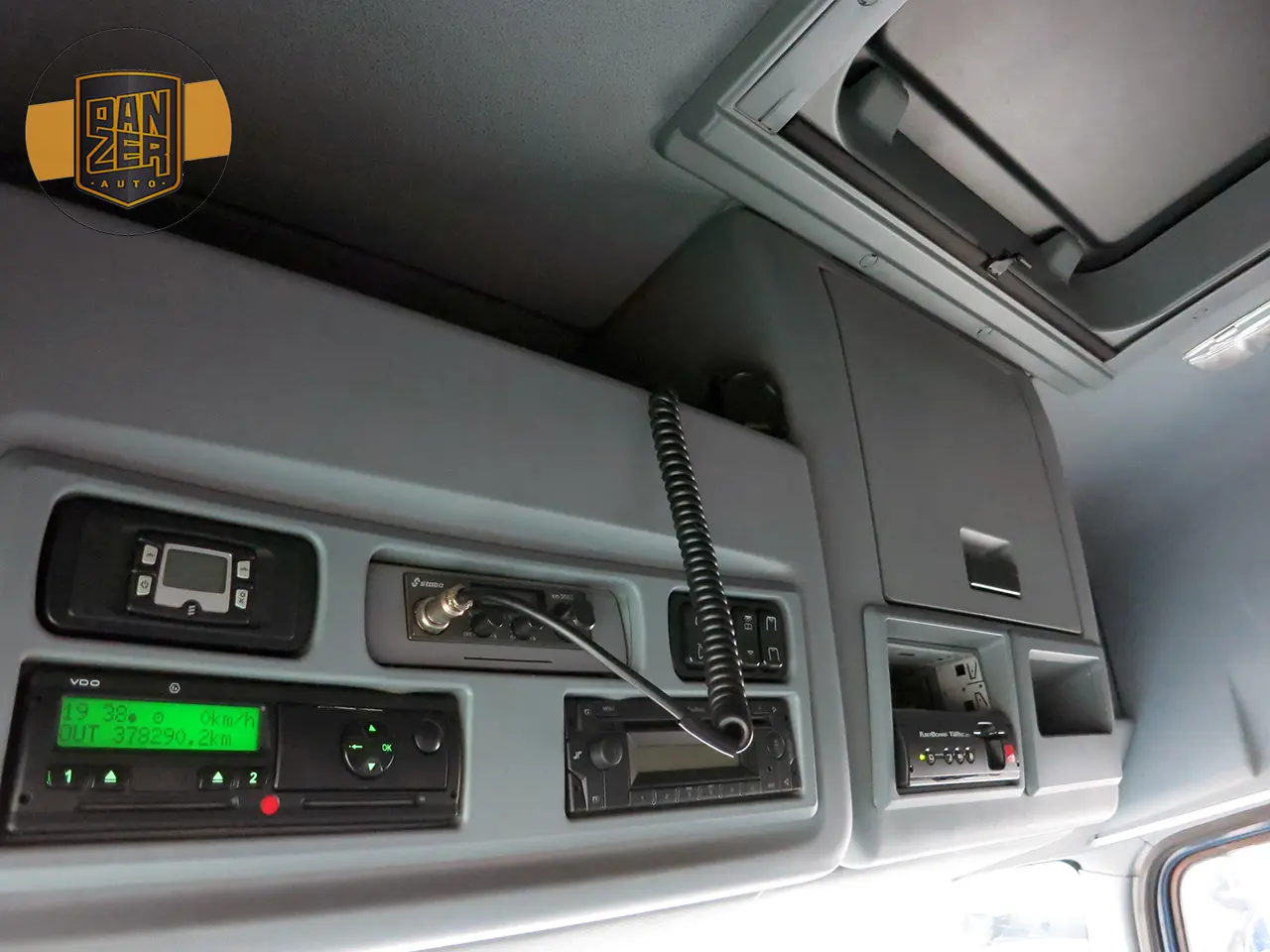 Mercedes Atego 1229L, 10/2012г, штора 49 кубов, ворота и гидроборт - фото 17