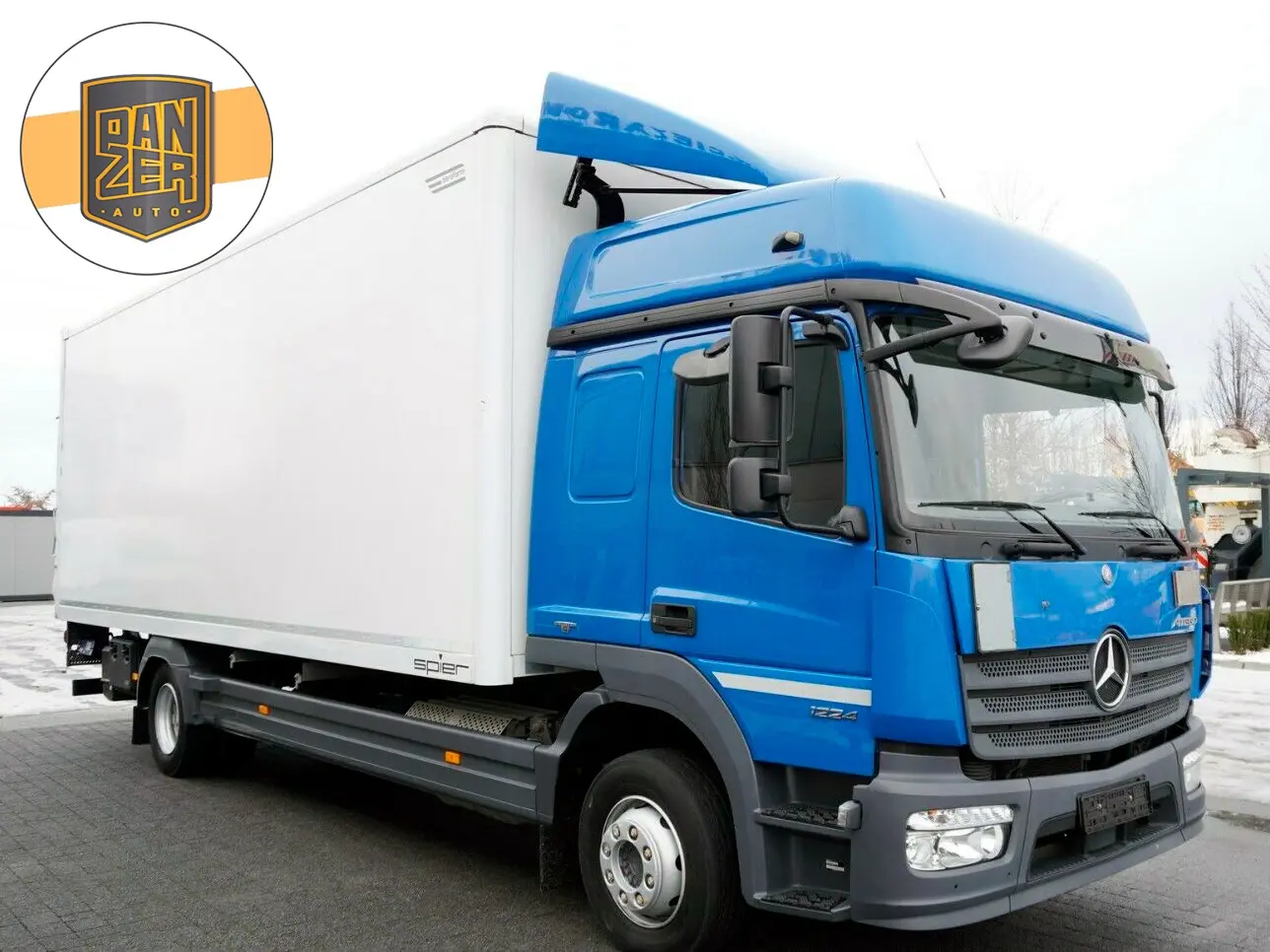 Mercedes Atego 1224 L NEW, 2015 год, фургон 45 м3, гидролифт, высокая кабина - фото