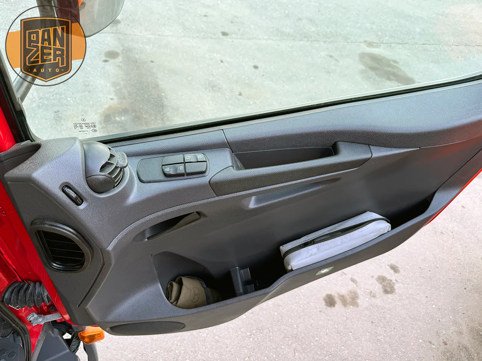 mercedes-benz atego 1230, 2019 год, фургон 18 палет с воротами 27