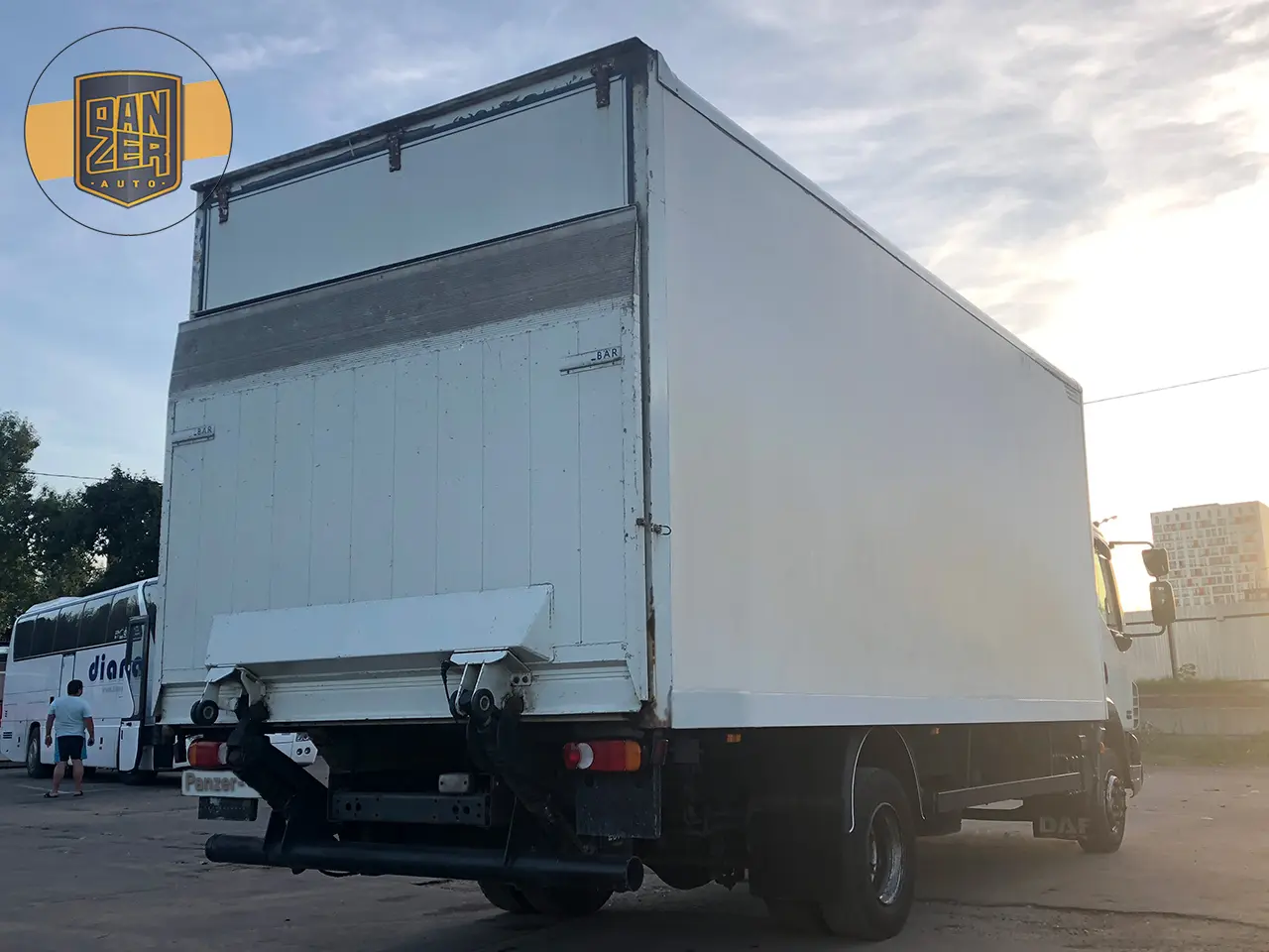 DAF LF 45.220, фургон 38м3, гидролифт, 2007 г, грузоподъемность 6500 кг - фото