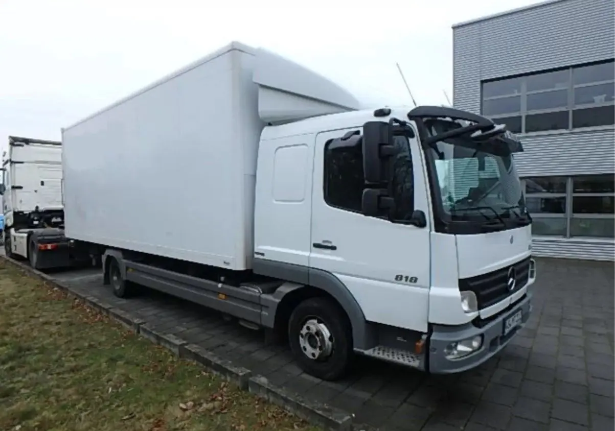 Mercedes-Benz Atego 818, фургон 37м3, гидролифт, без пробега по РФ - фото 4