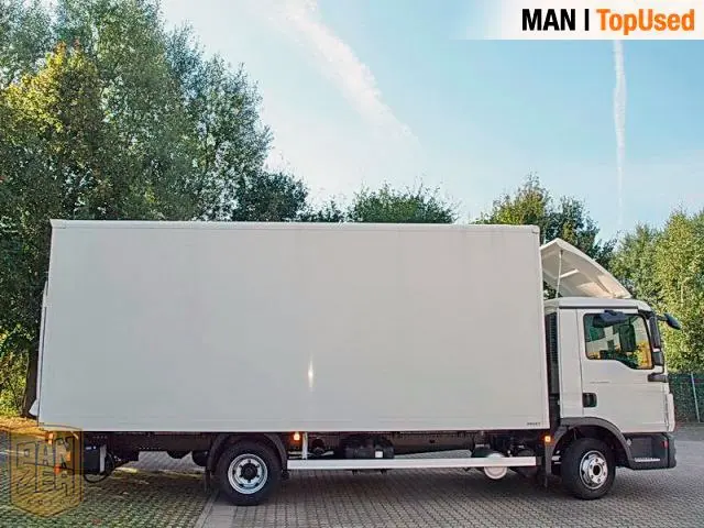 Фургон MAN TGL 8.180 BL, новейший экономичный двигатель без мочевины, 2011г, 3-х местный салон - фото