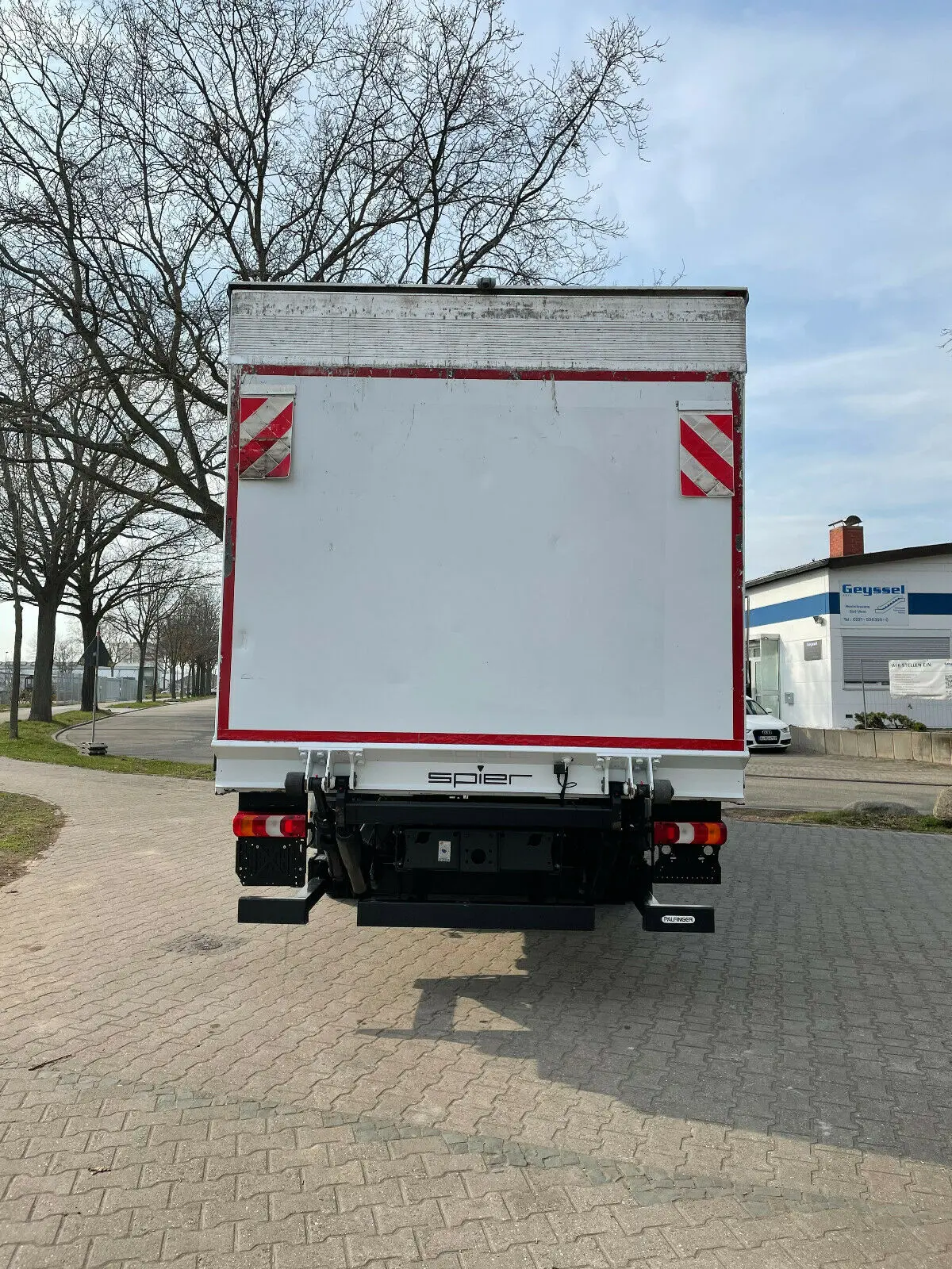 Фургон Mercedes Atego 1221 L, 2015 год, боковая дверь, 18 палет, гидролифт, без пробега по РФ - фото 10