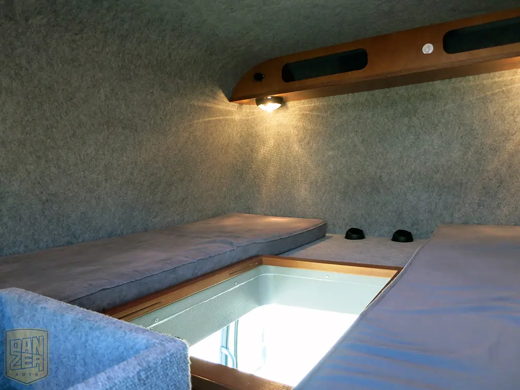 Mercedes Atego 824L, фургон 42м3, 2012г, 6 мест + 2 спальника - фото 4