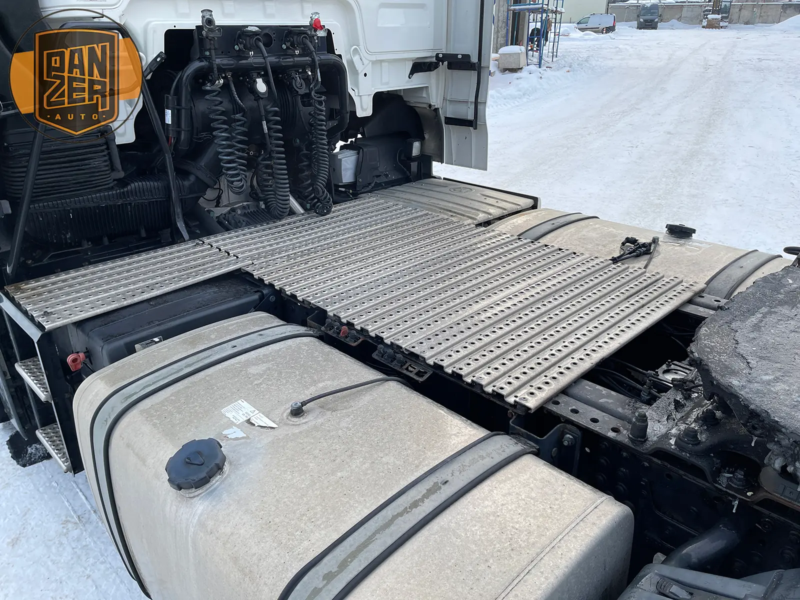 MAN TGX 18.480 тягач 4х2, XXL кабина, 2 бака - фото-детальных 6