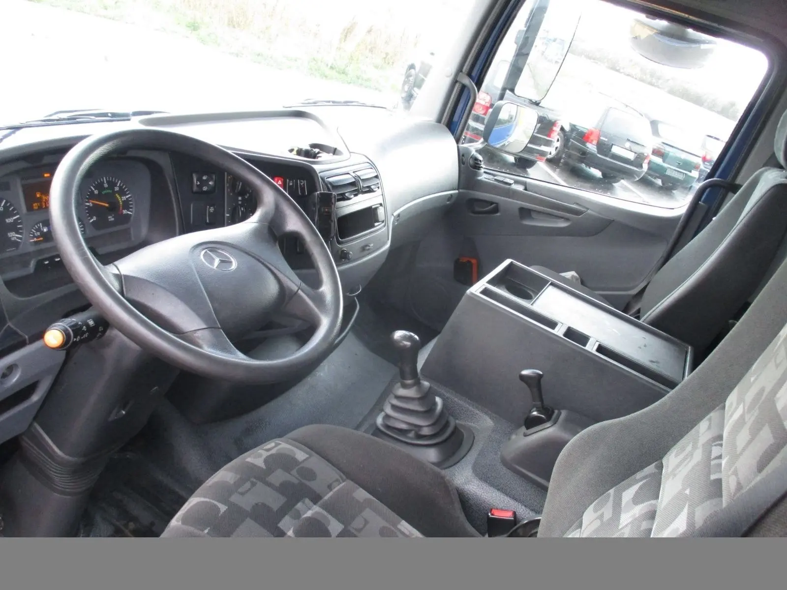 Mercedes Atego 1222L, реф 43м3, гидролифт+ворота, без пробега по РФ - фото 4