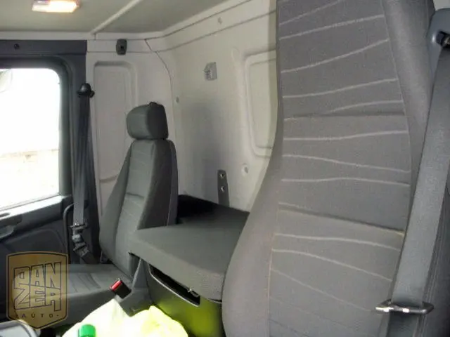 Scania G400 BL, штора-борт 48м3, сдвижные крыша и бока, г/п 16т, 18тыс.км, спальник, состояние нового - фото 3