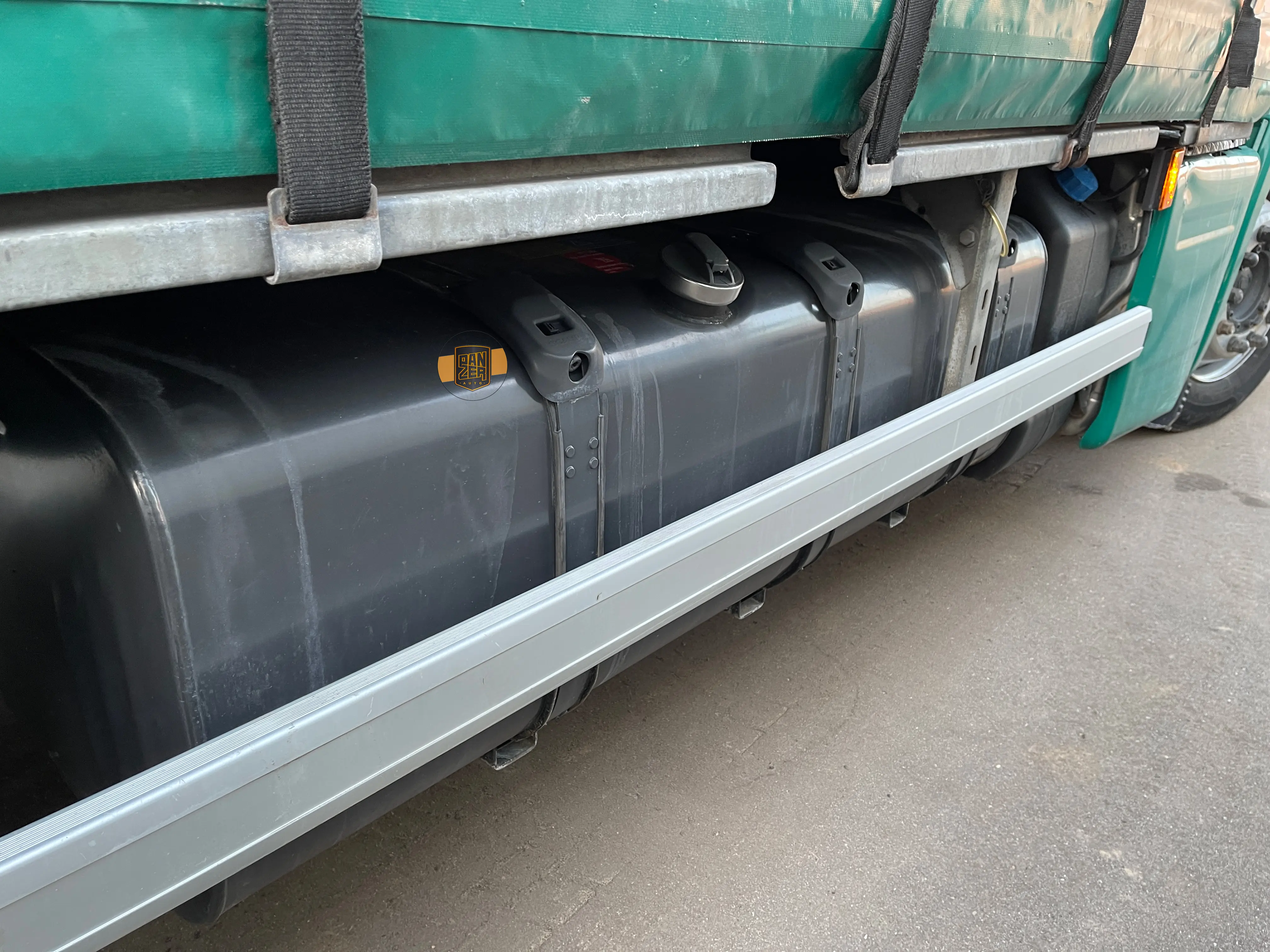 Scania R 410, штора 60 кубов, пятнадцатитонник - фото 6