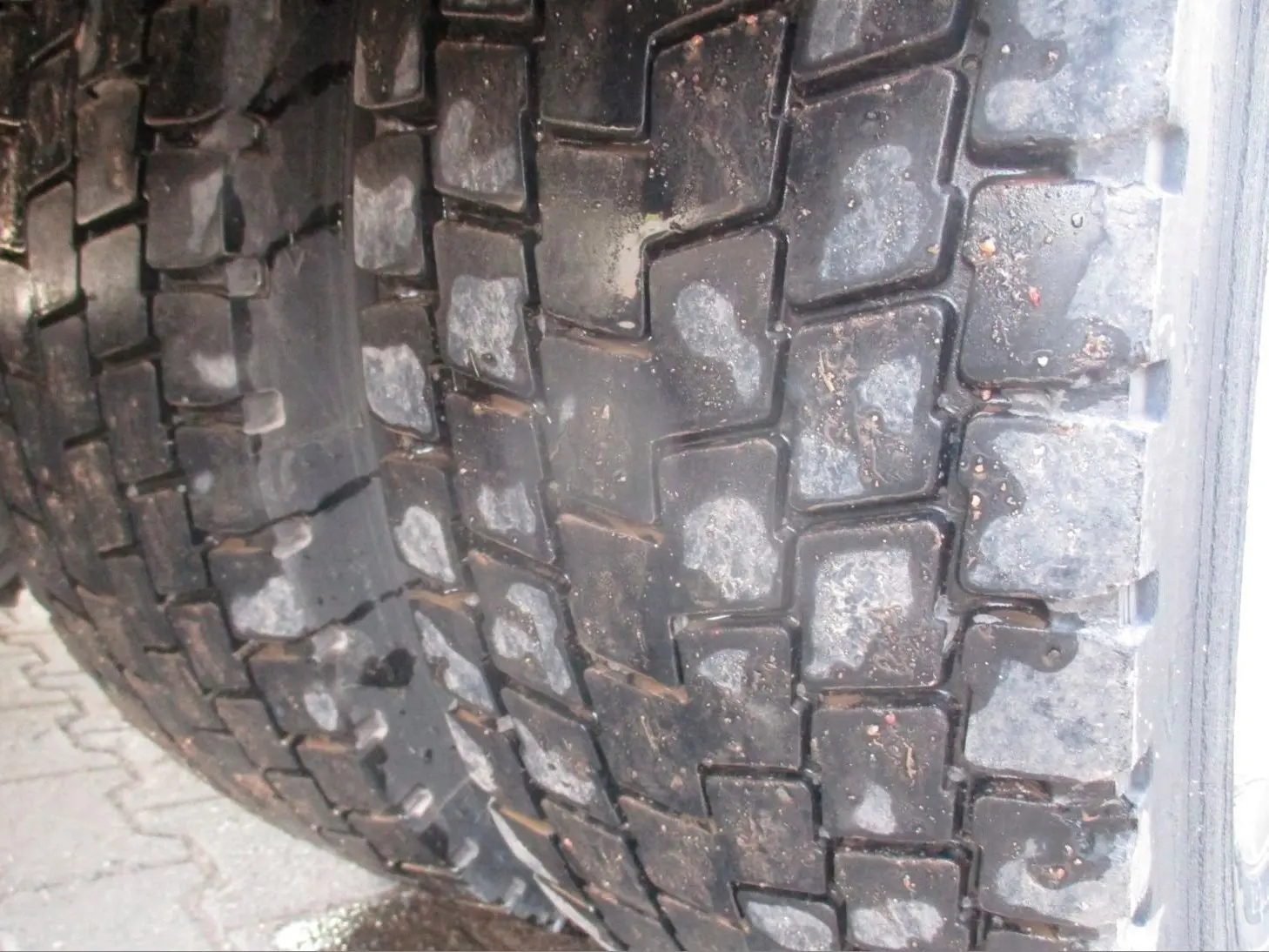 Рефрижератор автономный Mercedes Atego 1224 L, 2010г, кузов 7.6м, ворота+лопата, до 12 тонн - фото 5