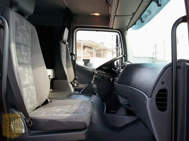 Рефрижератор Mercedes Atego 1224L, спальник, фургон с воротами. Г\п 7т - фото 3