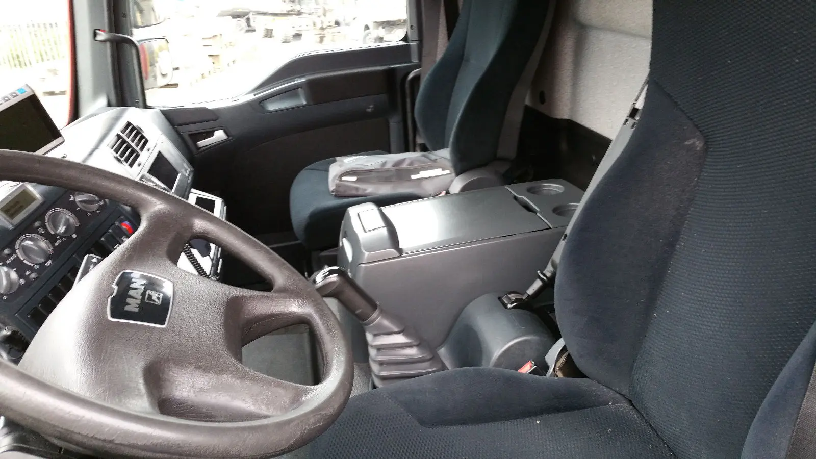 MAN TGL 8.180 BL, штора-борт, гидролифт, без пробега по РФ - фото 4