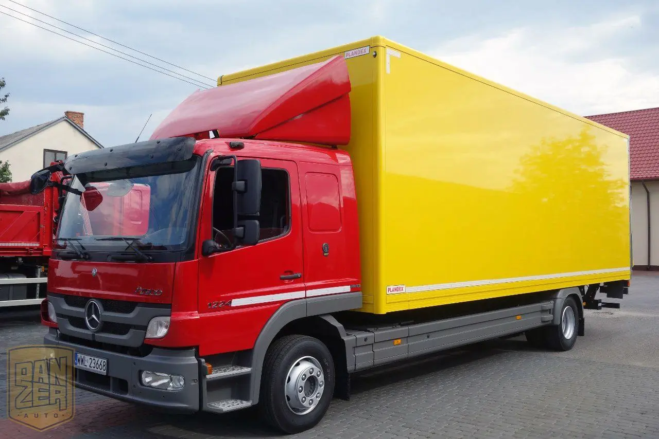Mercedes Atego 1224, термос 55м3, кузов 8.2м - фото