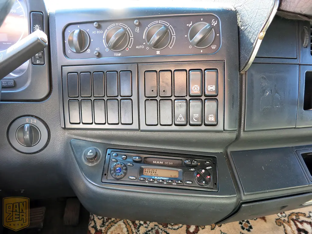 Тягач MAN TGA 18.480 с полуприцепом Schmitz S01, сдвижной тент 92 м3 - фото 10