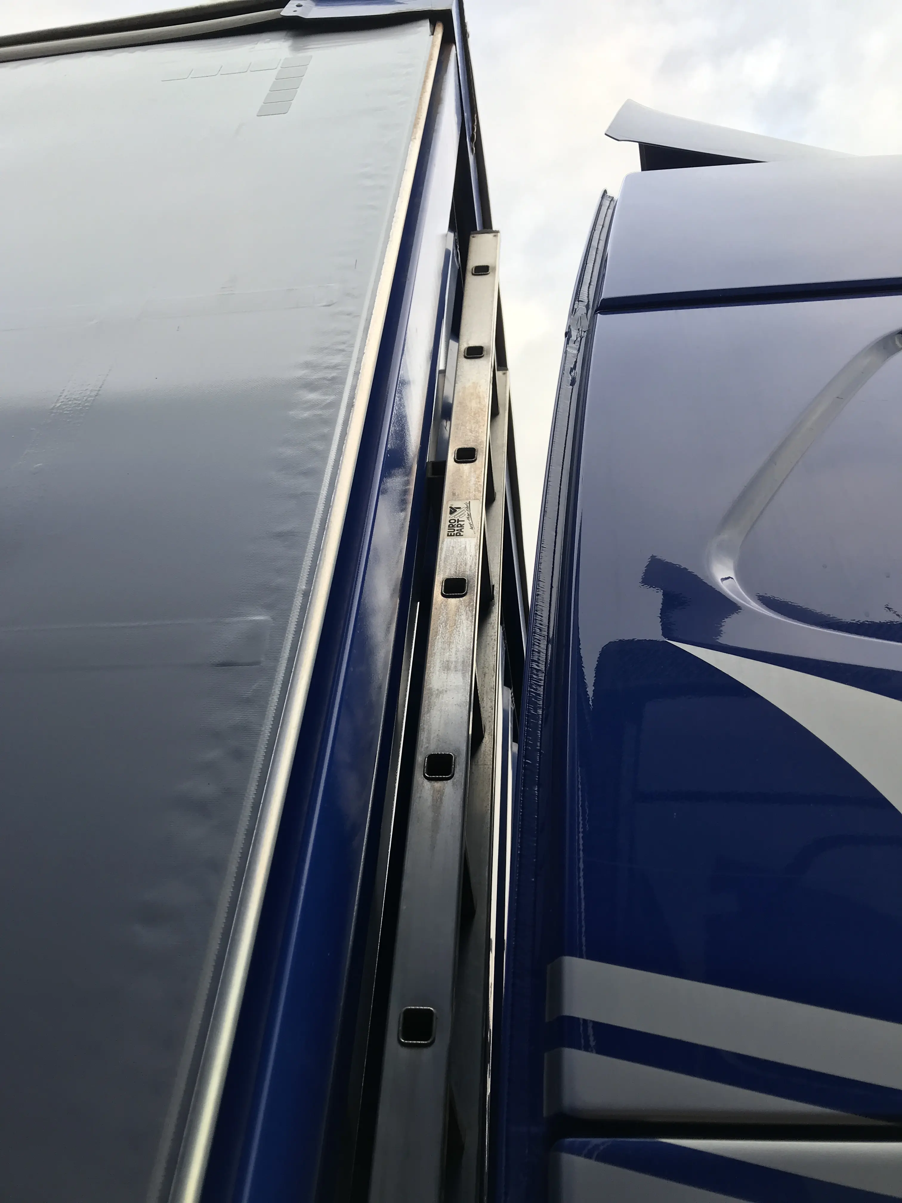 Пятнадцатитонник Volvo FH 460, 6х2, 2016 год, штора 55 кубов, 19 европалет, без пробега по РФ - фото 29
