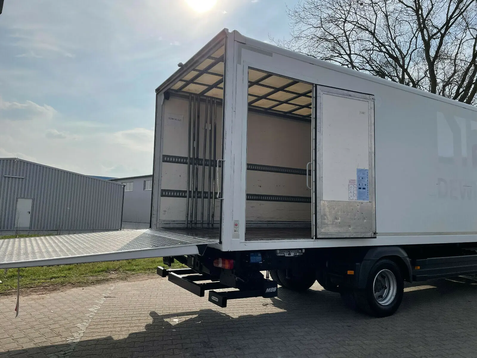Фургон Mercedes Atego 1221 L, 2015 год, боковая дверь, 18 палет, гидролифт, без пробега по РФ - фото 6