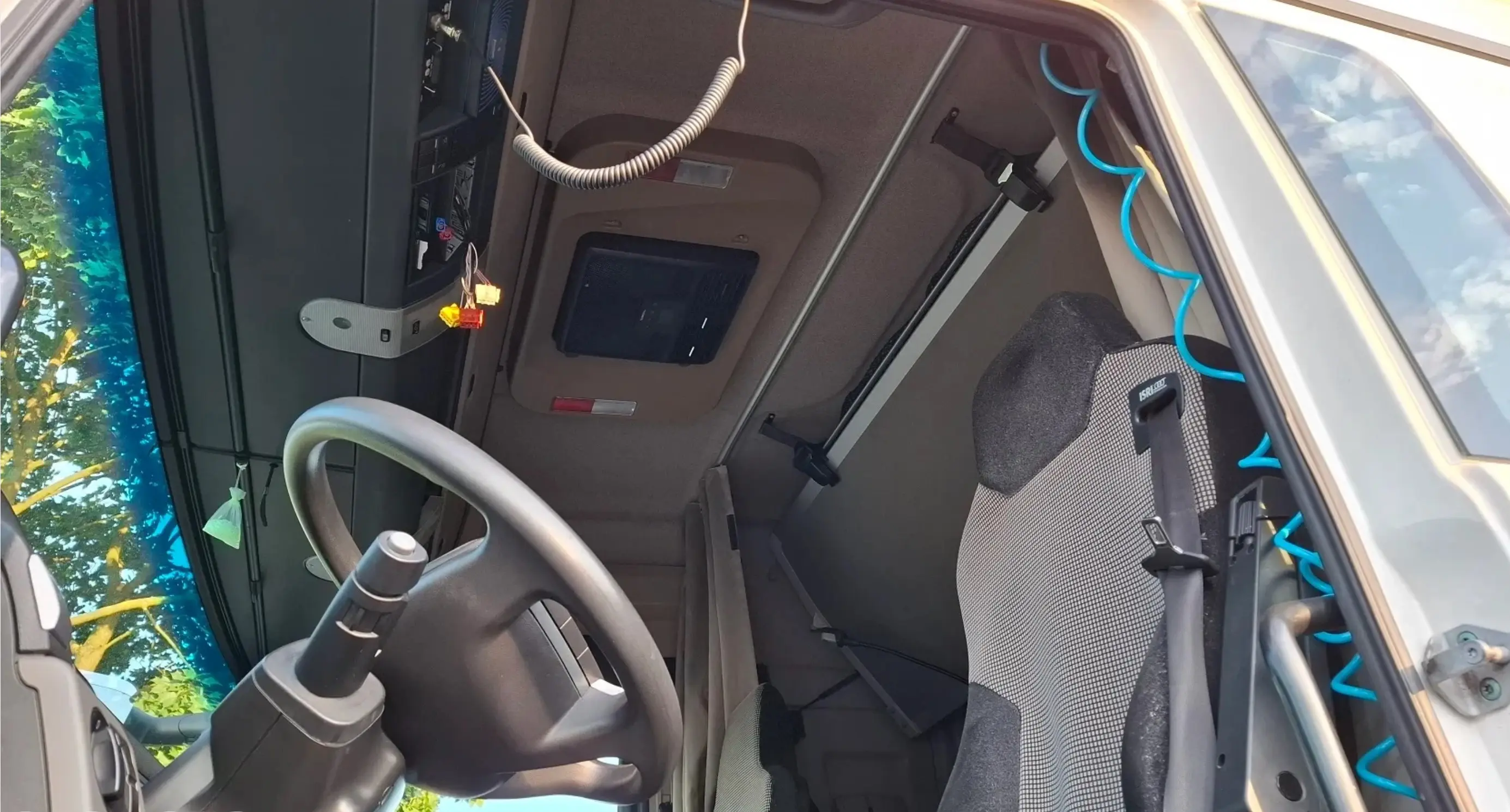 man tgx 18.360, 2019 года, штора 20 палет, ворота и гидроборт 3