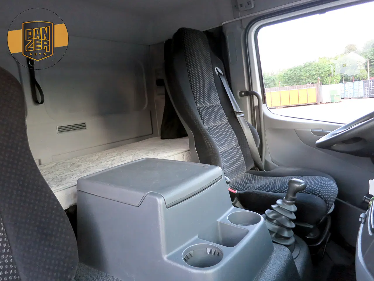 Mercedes Atego 816 L, 2011г, фургон 38 кубов, гидроборт, спальник - фото 20