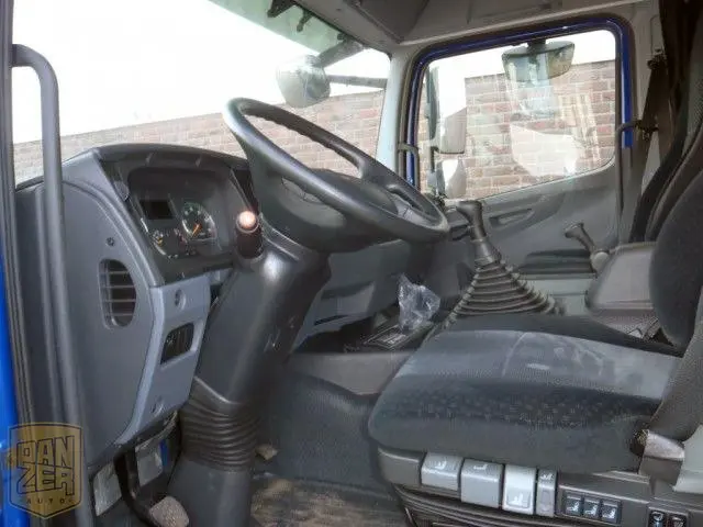 Mercedes-Benz Atego 1229L, автовоз, аппарели, лебедка, спальник, г/п 8т, состояние нового - фото 2