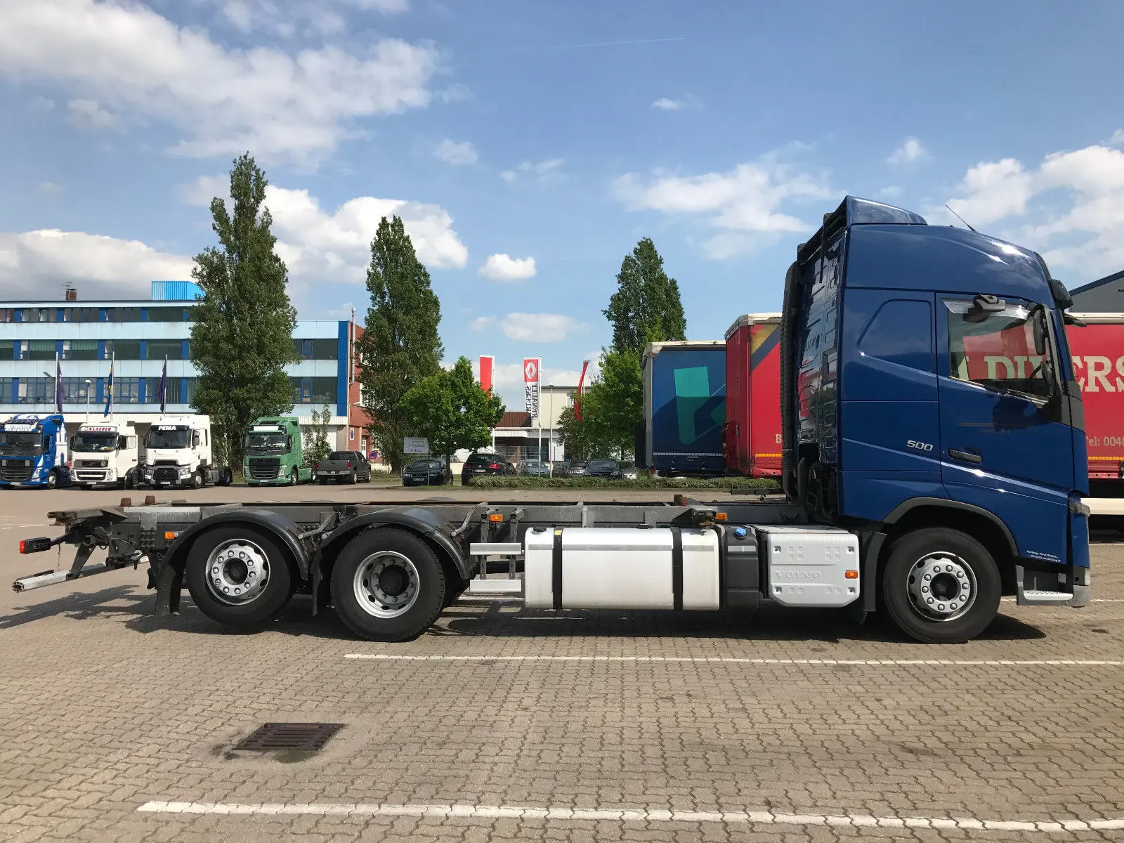 Контейнеровоз БДФ Volvo FH 460, из Германии, 2016г, г/п 16т - фото 6