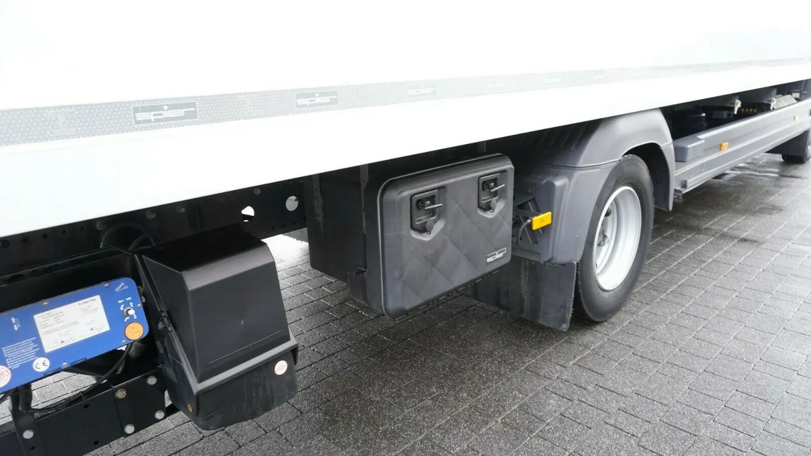 Mercedes Atego 1224 L NEW, 2015 год, фургон 45 м3, гидролифт, высокая кабина - фото 6