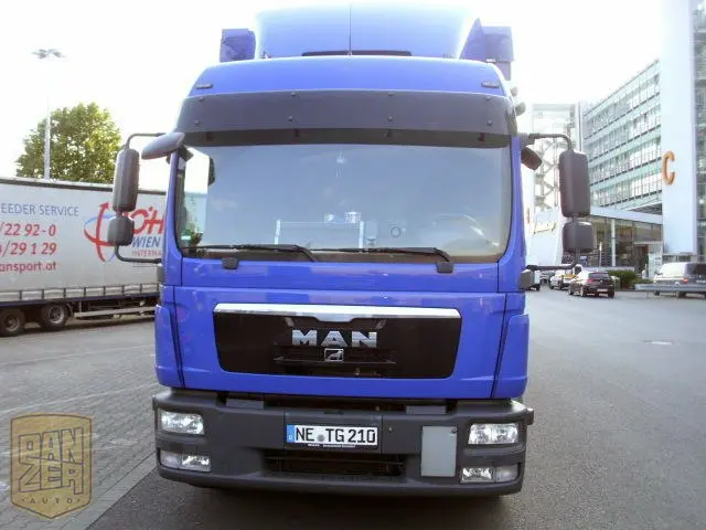 MAN TGL 8.250, штора 39м3, сдвижные крыша и бока, 2 спальника, фаркоп, климат-контроль - фото 4