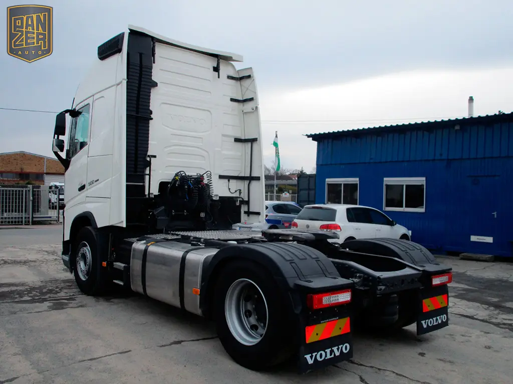 Тягач Volvo FH 500, 2016 г, 510 л.с., Globetrotter XL, без пробега по РФ - фото-детальных