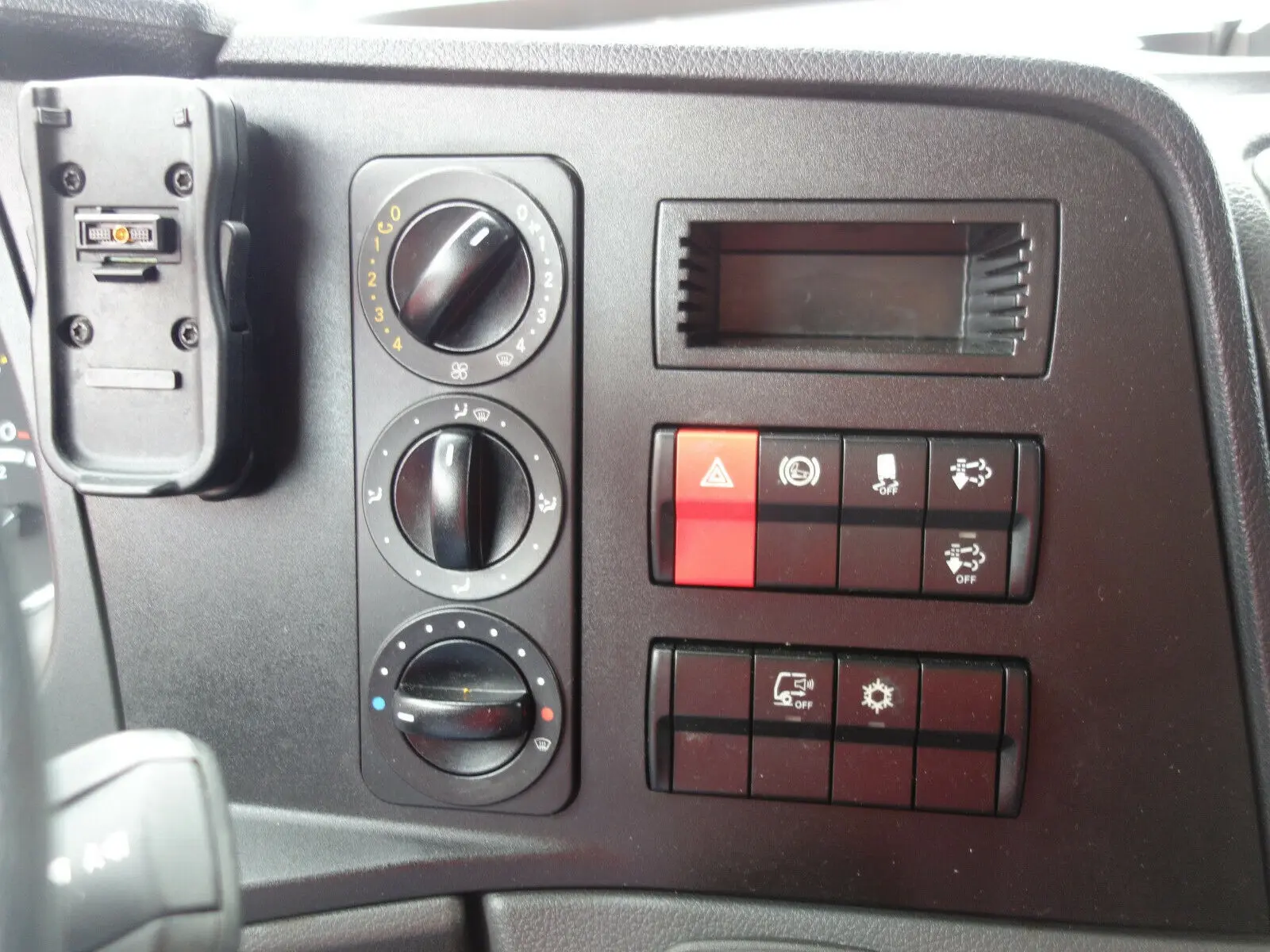 Рефрижератор Mercedes Atego 1224 L, 2014 год, 18 палет, без пробега по РФ - фото 4