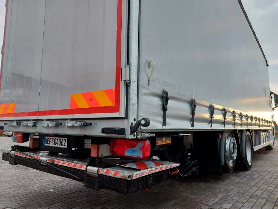 Кубовик MAN TGX 26.440, 6х2, 2015 год, штора 71 куб, 24 европалета, гидроборт, без пробега по РФ - фото 11