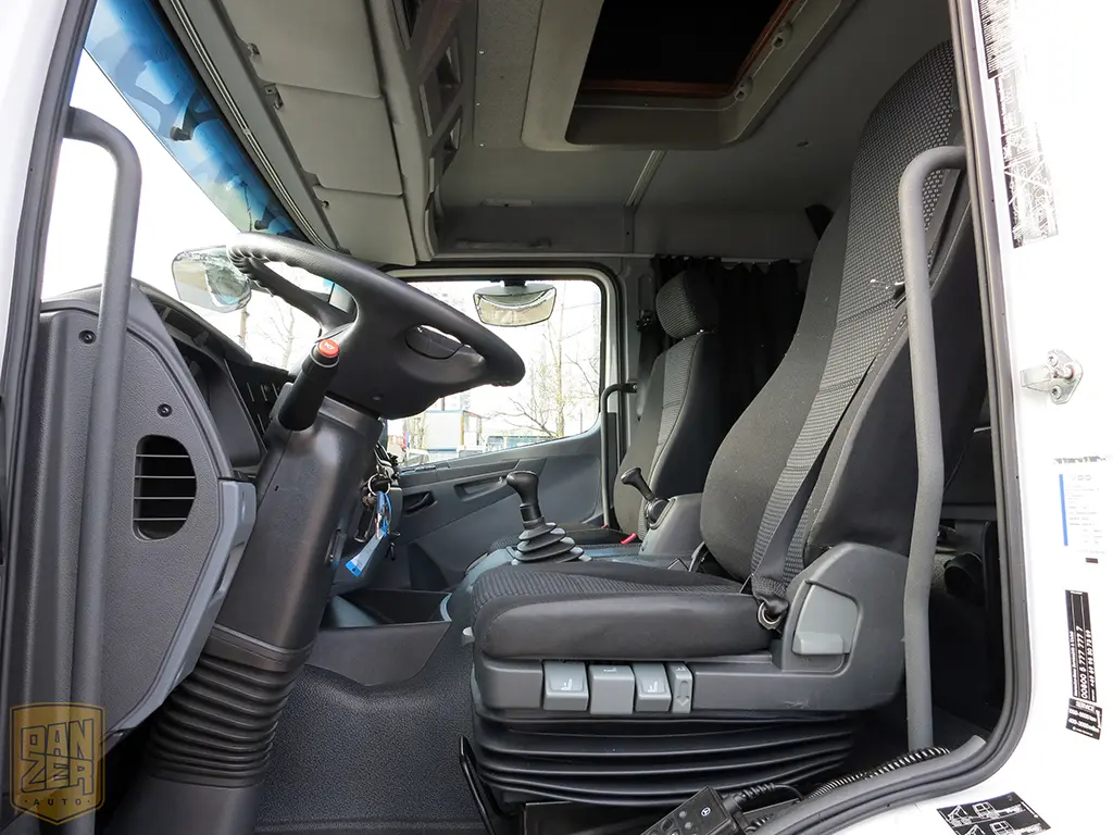 Mercedes Atego 824L, фургон 42м3, 2012г, 6 мест + 2 спальника - фото 13