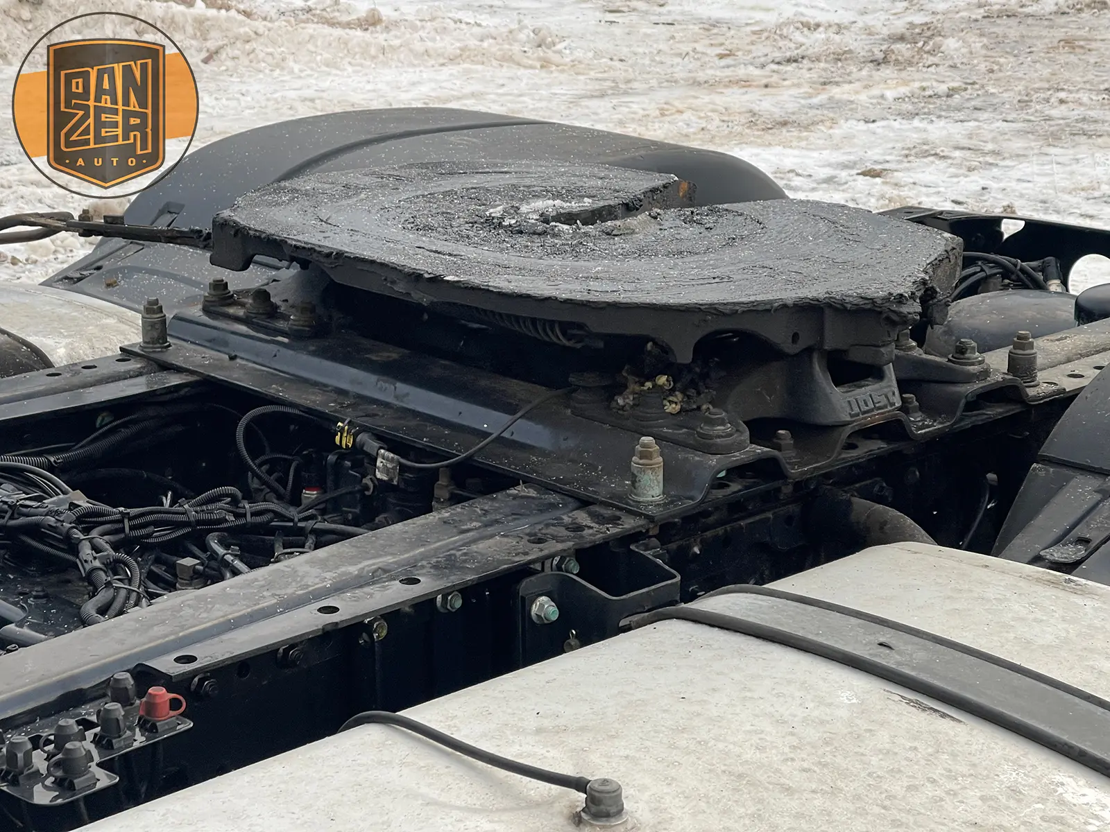 MAN TGX 18.500, тягач 4х2, XXL кабина, 2 бака, максимальная комплектация - фото-детальных 16