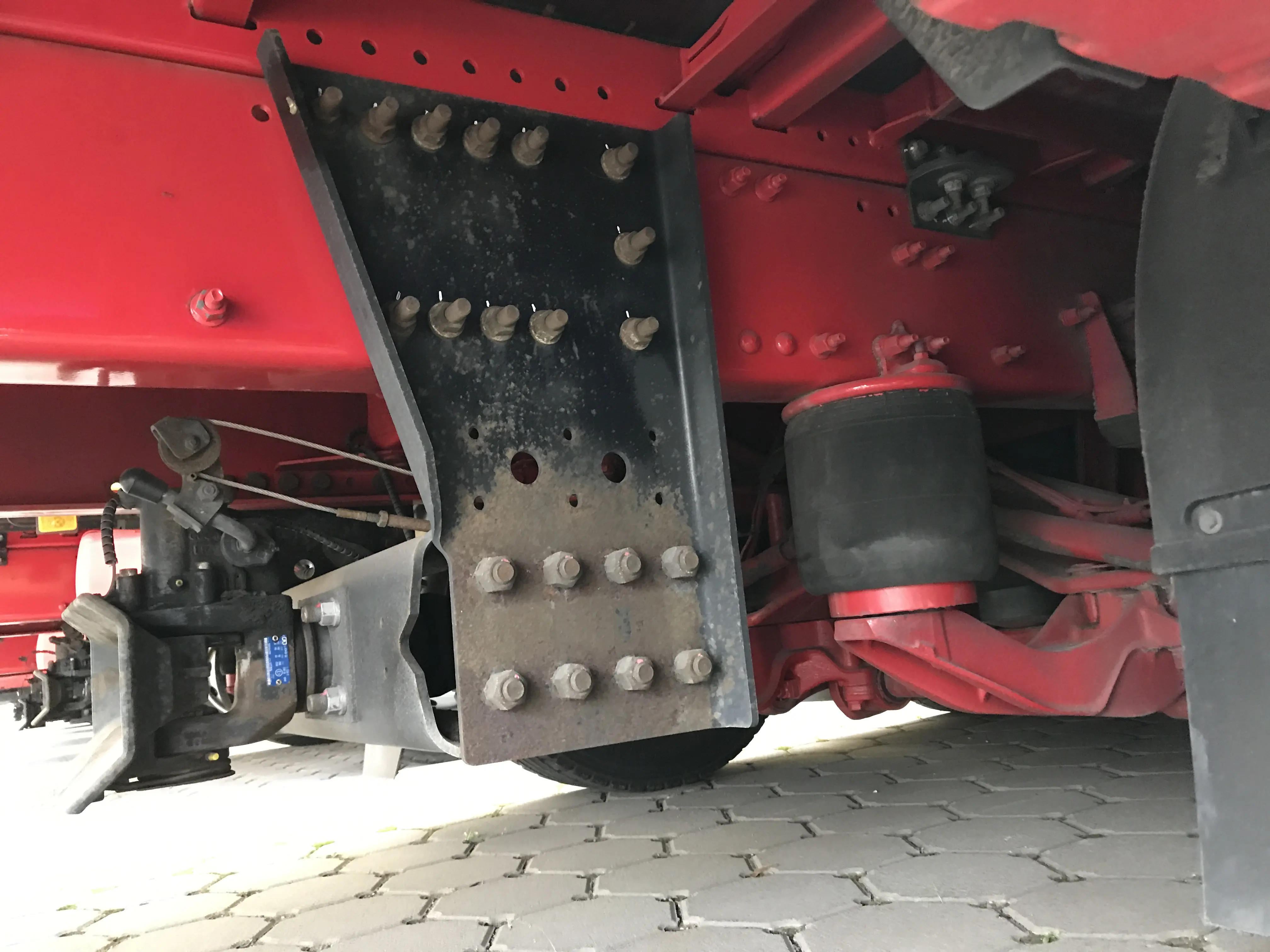 Пятнадцатитонник Volvo FH 460, 6х2, 2016 год, штора 55 кубов, 19 европалет, без пробега по РФ - фото 7