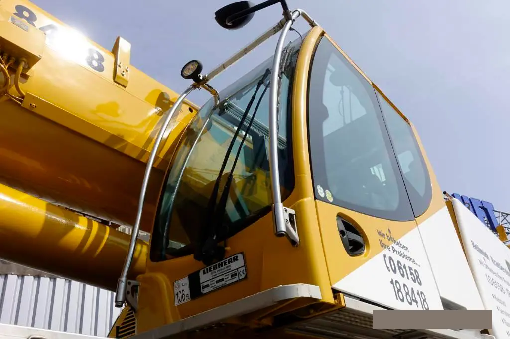 Автокран 60 тонн LIEBHERR LTF 1060-4.1 на шасси Scania P420, без пробега по РФ - фото 2