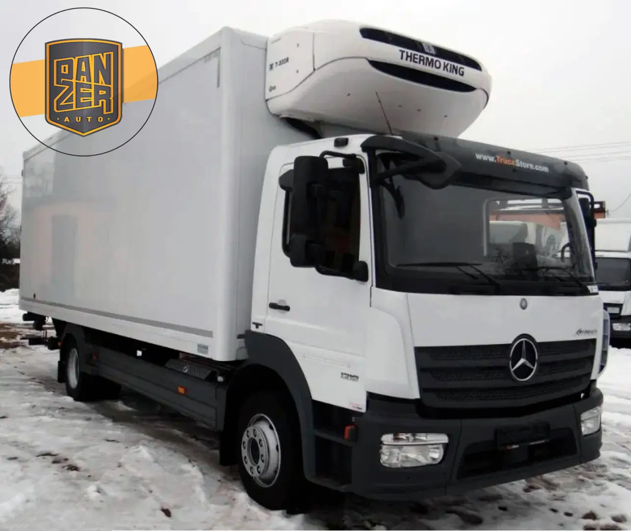Рефрижератор Mercedes Atego 1218 L, 2016 год, 18 палет, ворота и гидроборт - фото