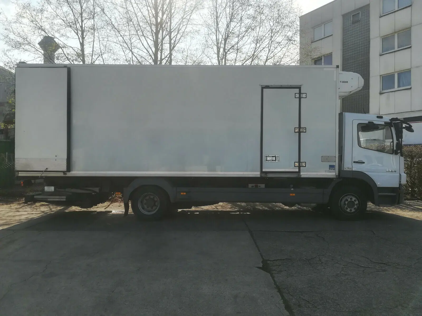 Mercedes Atego 1224L, рефрижератор 43 м3, гидролифт+ворота, без пробега по РФ - фото 7