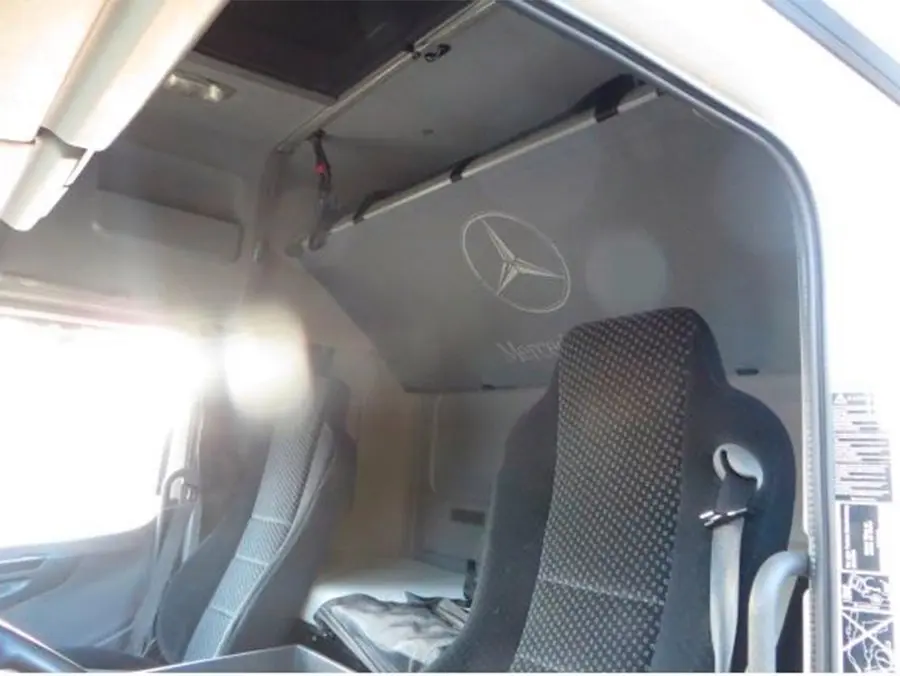 Mercedes-Benz Atego 1218L, 12/2011, штора-борт 44м3, гидролифт, 2 спальника - фото 3