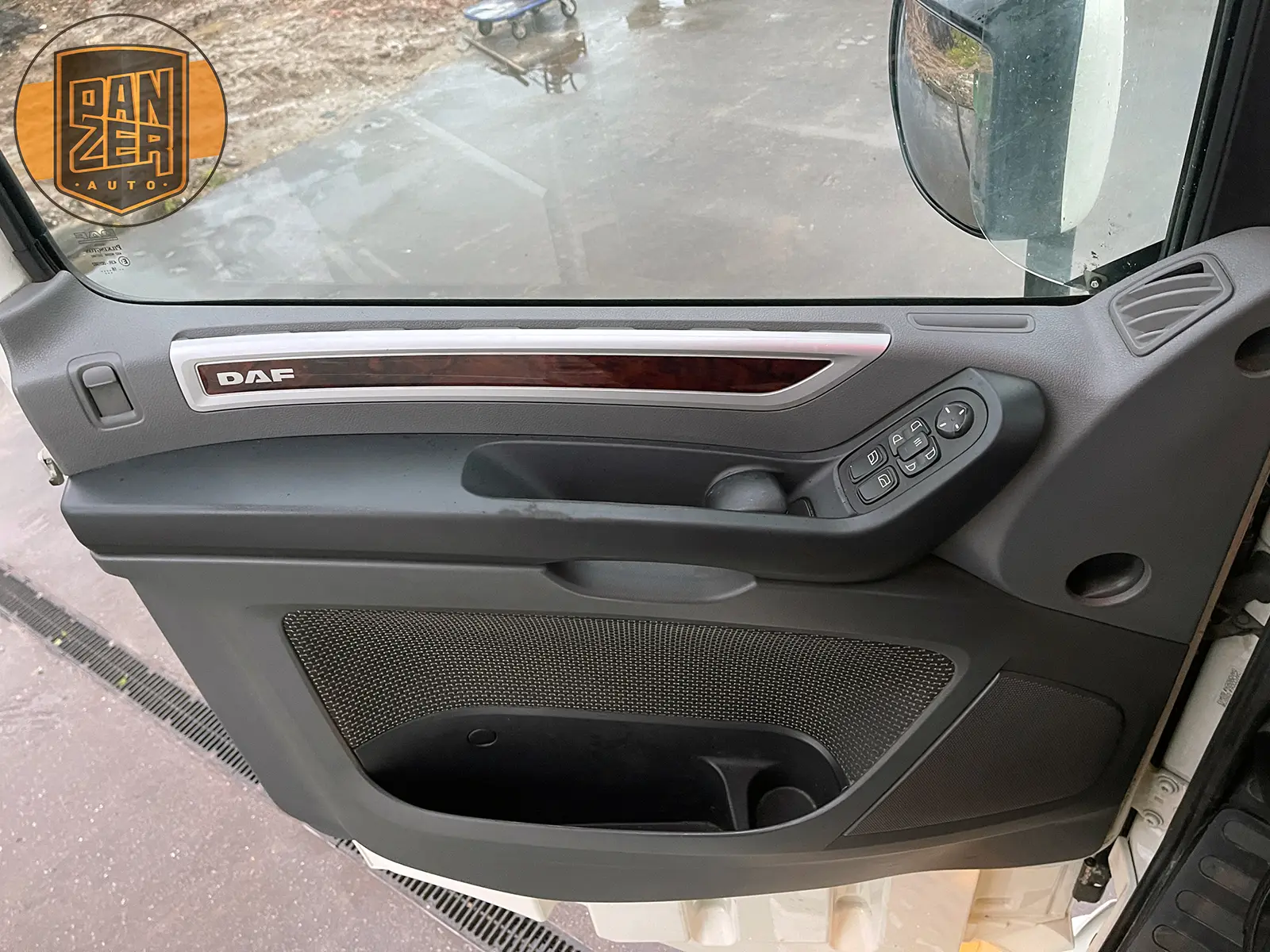 daf xf 510 тягач 6х2, задняя спарка, кабина суперспейс 29