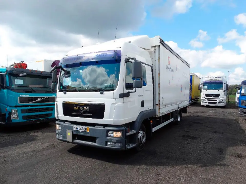 MAN TGL 8.250 BL, 2010г, штора 39м3, гидролифт, 2 спальника - фото