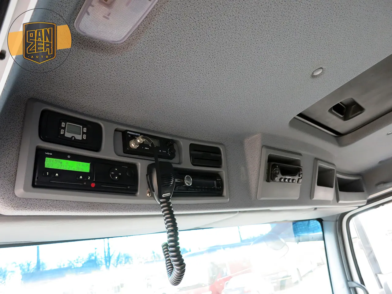 Mercedes Atego 1224 L рефрижератор со спальником 46 кубов, 18 европалет, гидроборт - фото 18