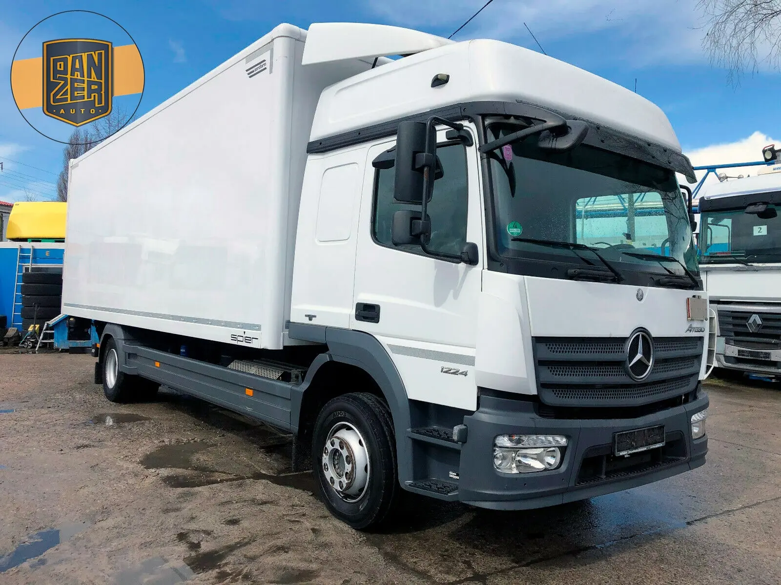 Mercedes Atego 1224 L, 2014 год, фургон 44 м3, гидролифт, высокая кабина - фото
