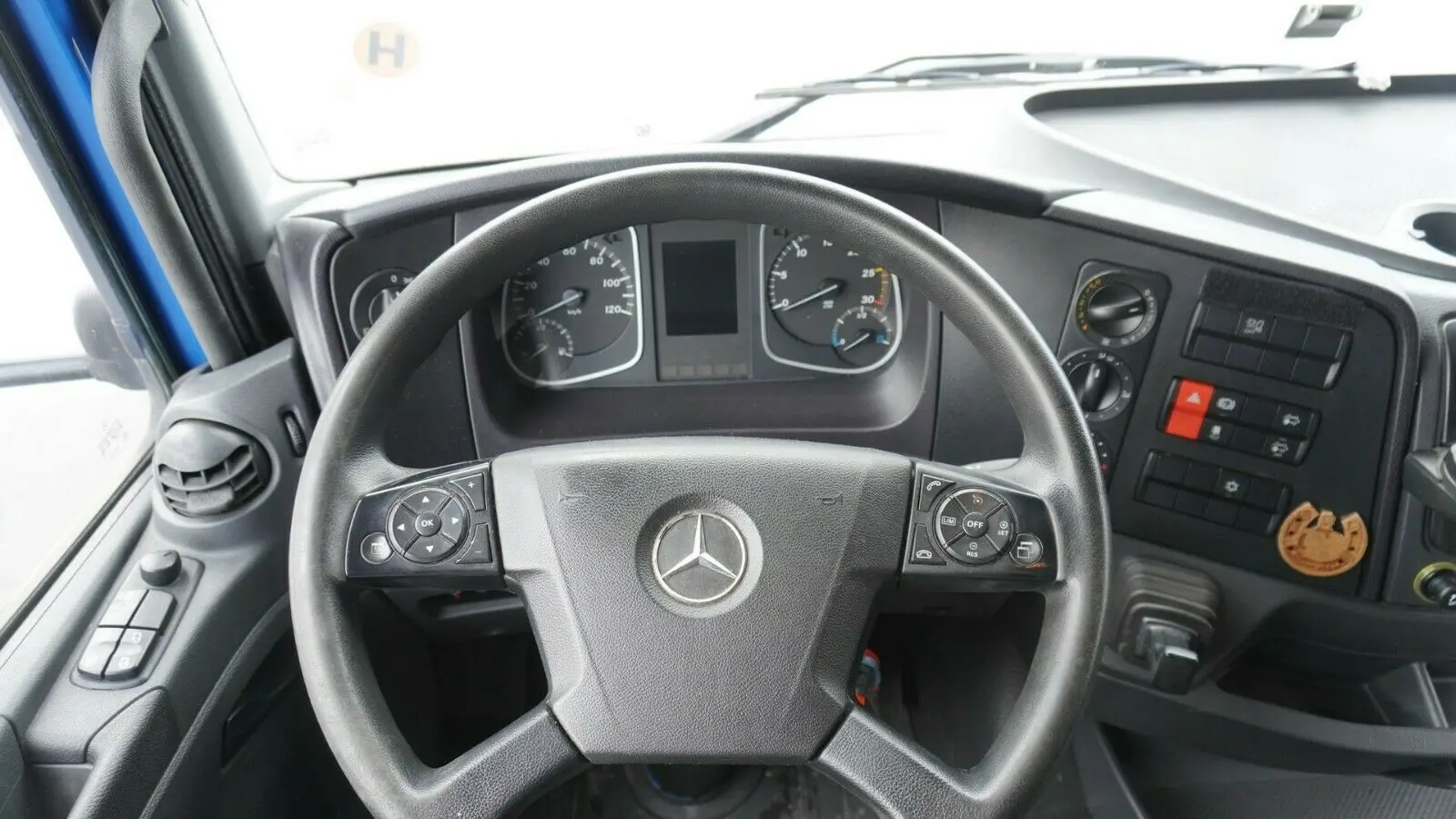 Mercedes Atego 1224 L NEW, 2015 год, фургон 45 м3, гидролифт, высокая кабина - фото 4