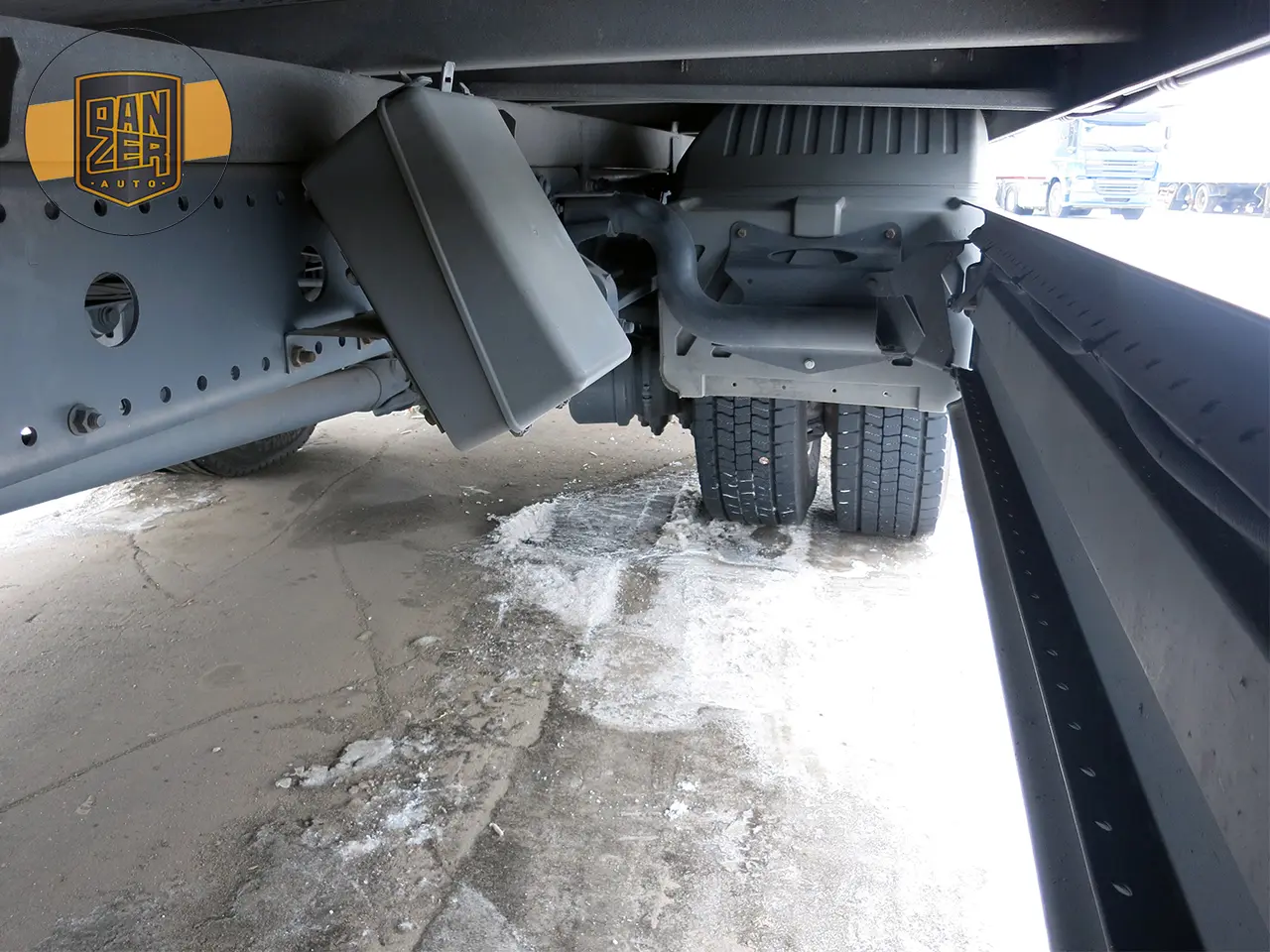 Mercedes Atego 822 L, 12/2013г, пятитонник, штора 40 м3 с гидролифтом, 2 спальника - фото 12