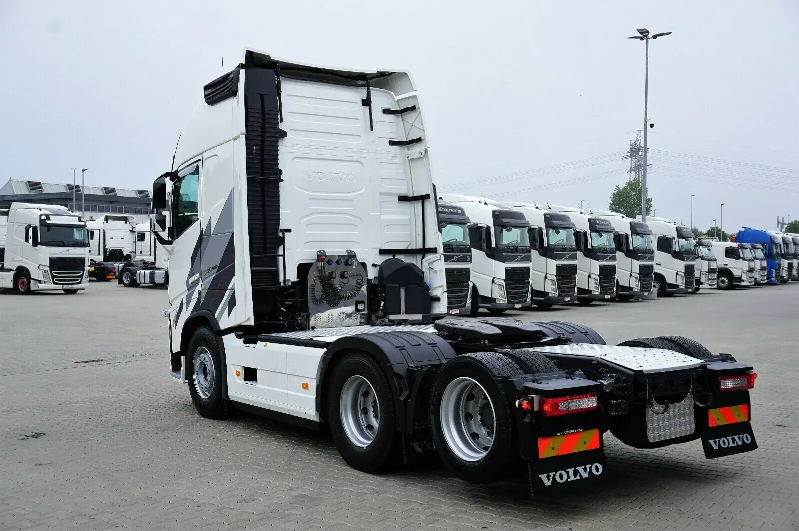 Тягач Volvo FH 540 Dual Clutch, 2019 год, 6х2 спарка, Globetrotter XL, без пробега по РФ - фото-детальных 9