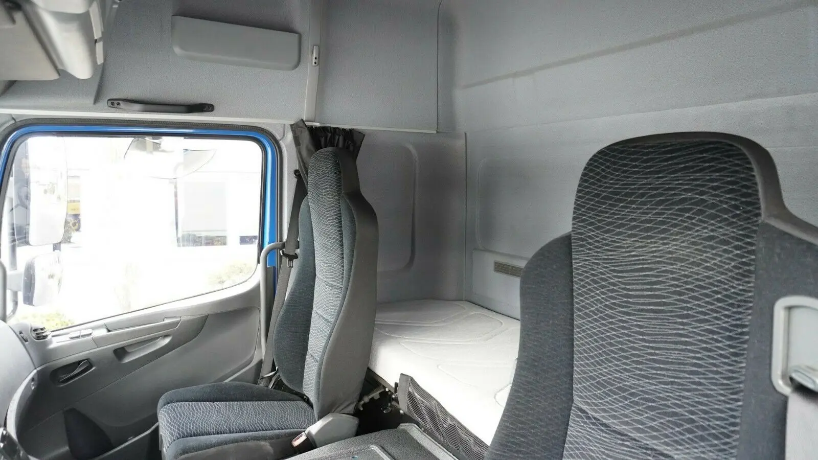 Mercedes Atego 1224 L NEW, 2015 год, фургон 45 м3, гидролифт, высокая кабина - фото 5