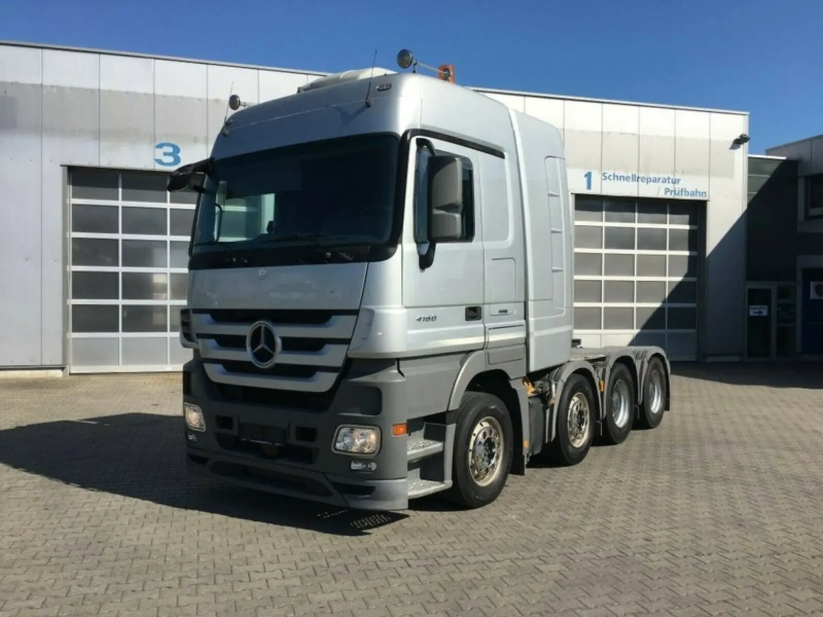 Тягач тяжеловес Mercedes Actros 4160 WSK TITAN, Евро-5, 8x4, 250 тонн, без пробега по РФ - фото-детальных 8