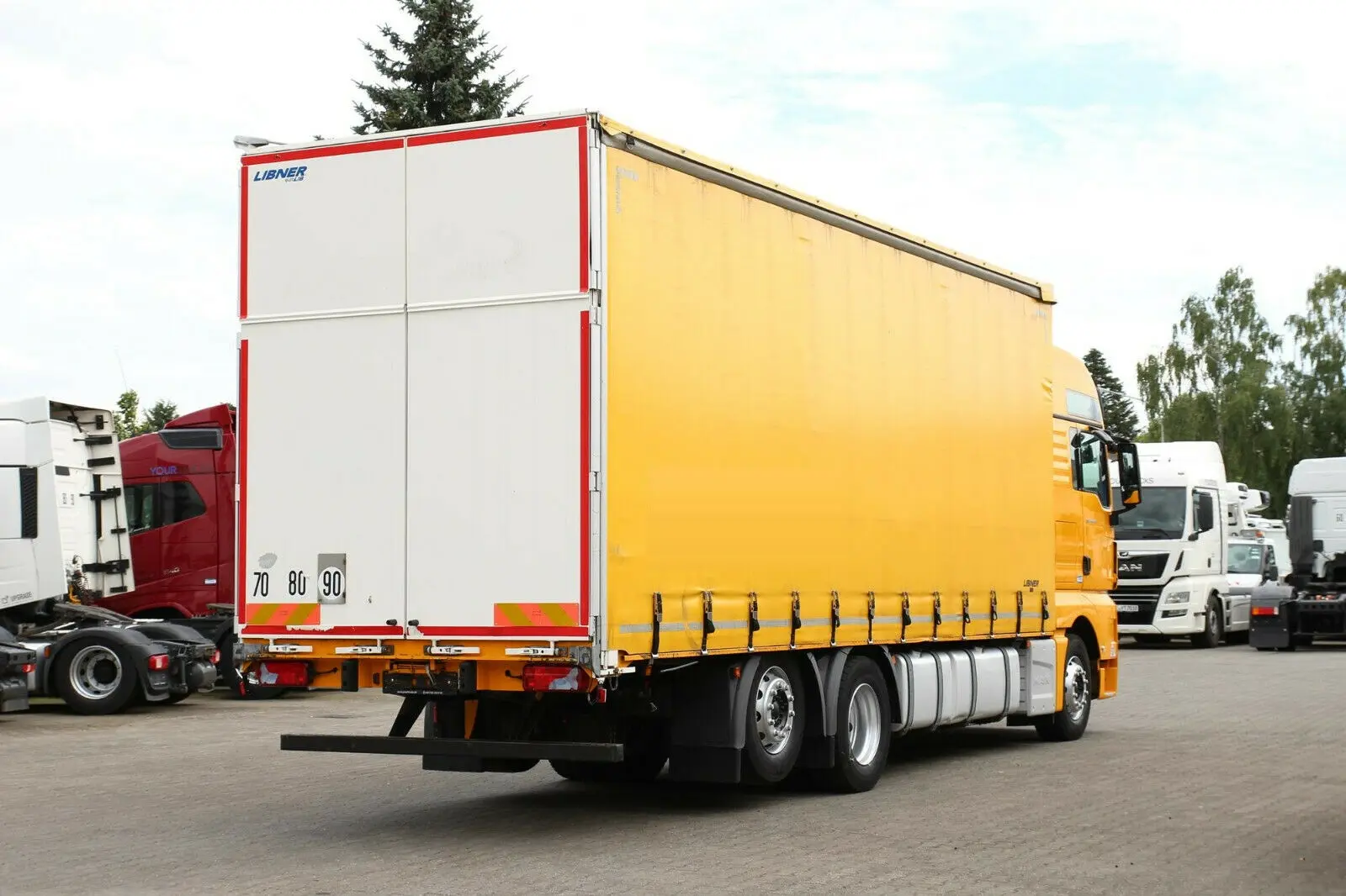 MAN TGX 26.440 штора 60 кубов, 2015 г, все виды загрузки, 20 палет, без пробега по РФ - фото