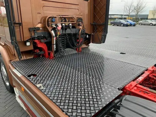 Седельный тягач Scania R 580 V8, формула 6х4, 2014 год, без пробега по РФ - фото-детальных 7
