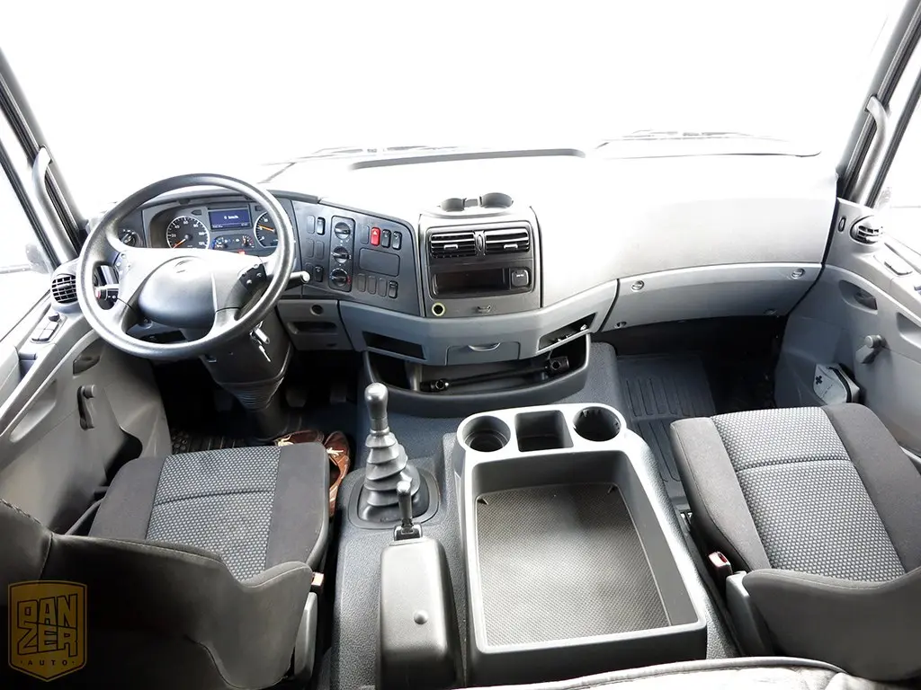 Mercedes Atego 1222, фургон 35м3, г/п 7т, гидролифт, состояние нового - фото 7