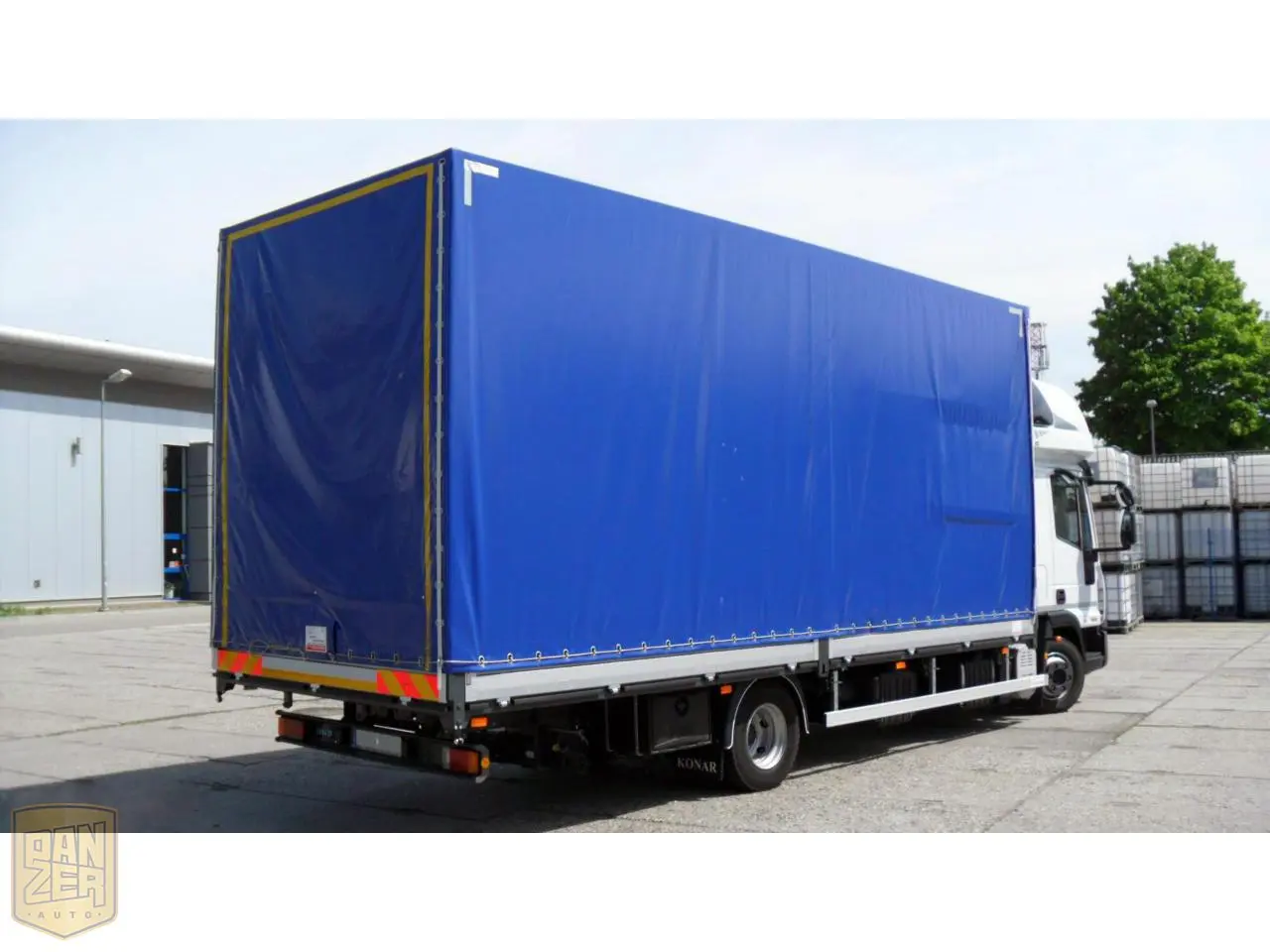 Новый Iveco Eurocargo ML 75E18 P, штора-борт 46м3, 2 спальника, фаркоп - фото