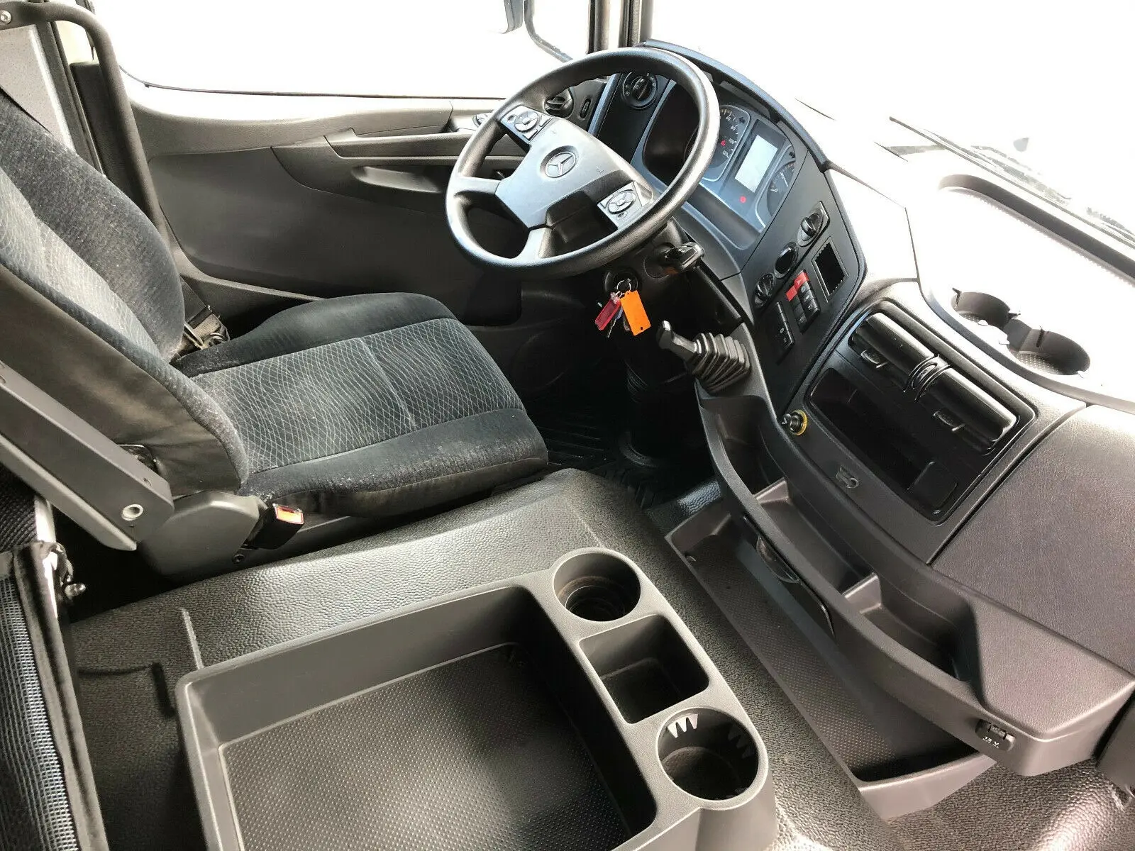 Mercedes Atego 1224 L, 2014 год, фургон 44 м3, гидролифт, высокая кабина - фото 7