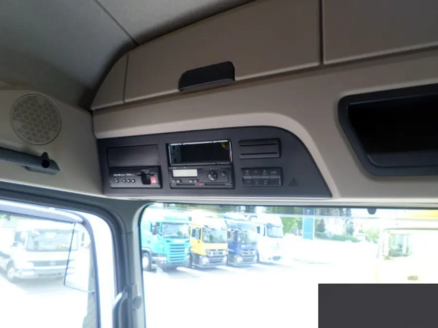 Контейнеровоз Мерседес Актрос 2545, 2013 г, состояние нового - фото 7